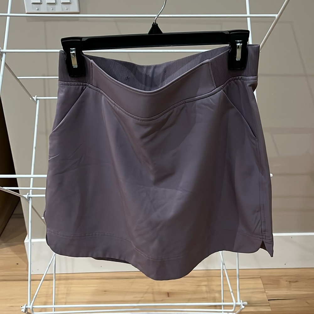 Slightly warn 32 cool lavender purple skort in size small